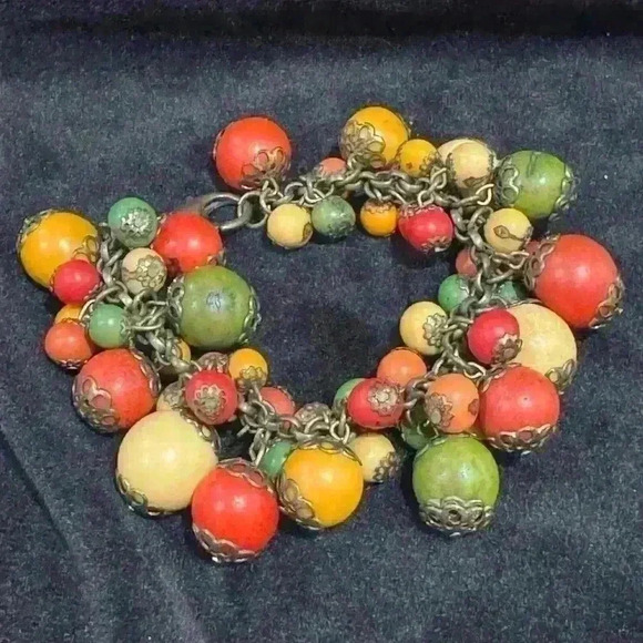 5 for $25| Vintage Beaded bracelet red yellow orange green beads of varied sizes - Picture 1 of 4